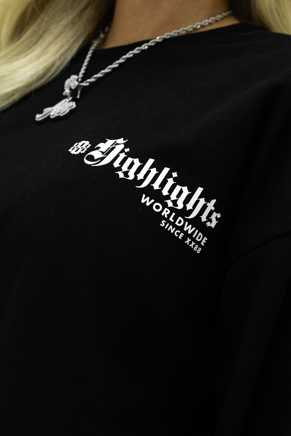 Chapter 1 Long Sleeve Black-White